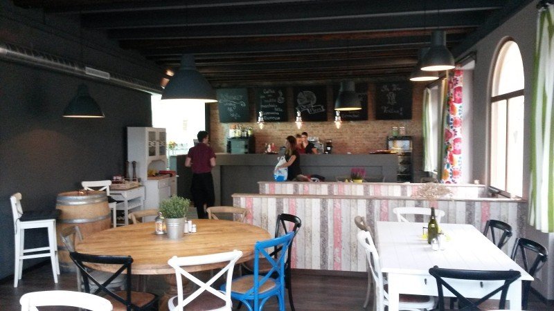 Rekonstrukce restaurace CITRO – České Budějovice – fotografie 2